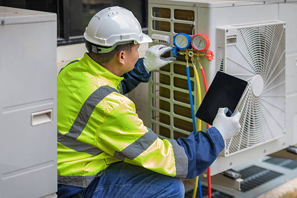 Professional Hvac technician working in Hauppauge, NY